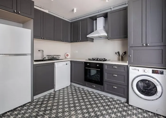 Amazing Luxury Duplex High Ceiling Patio! #403 * Istanbul