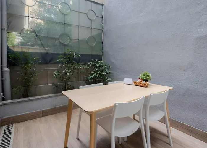 Amazing Luxury Duplex High Ceiling Patio! #403 Διαμέρισμα Κωνσταντινούπολη